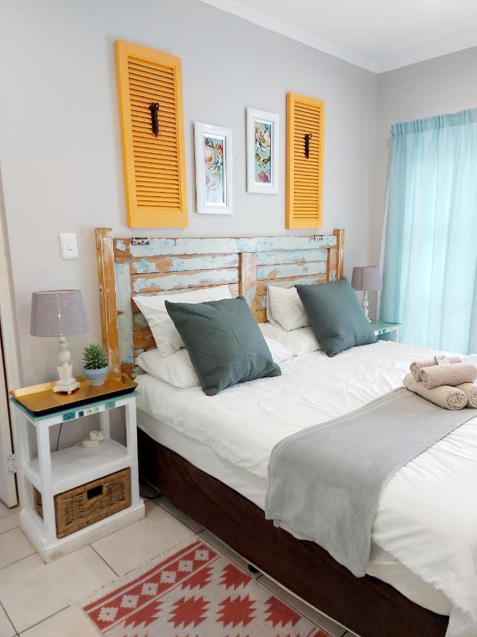 The Coelacanth Guest House And Beach Thyme Self Catering Kiddʼs Beach 外观 照片