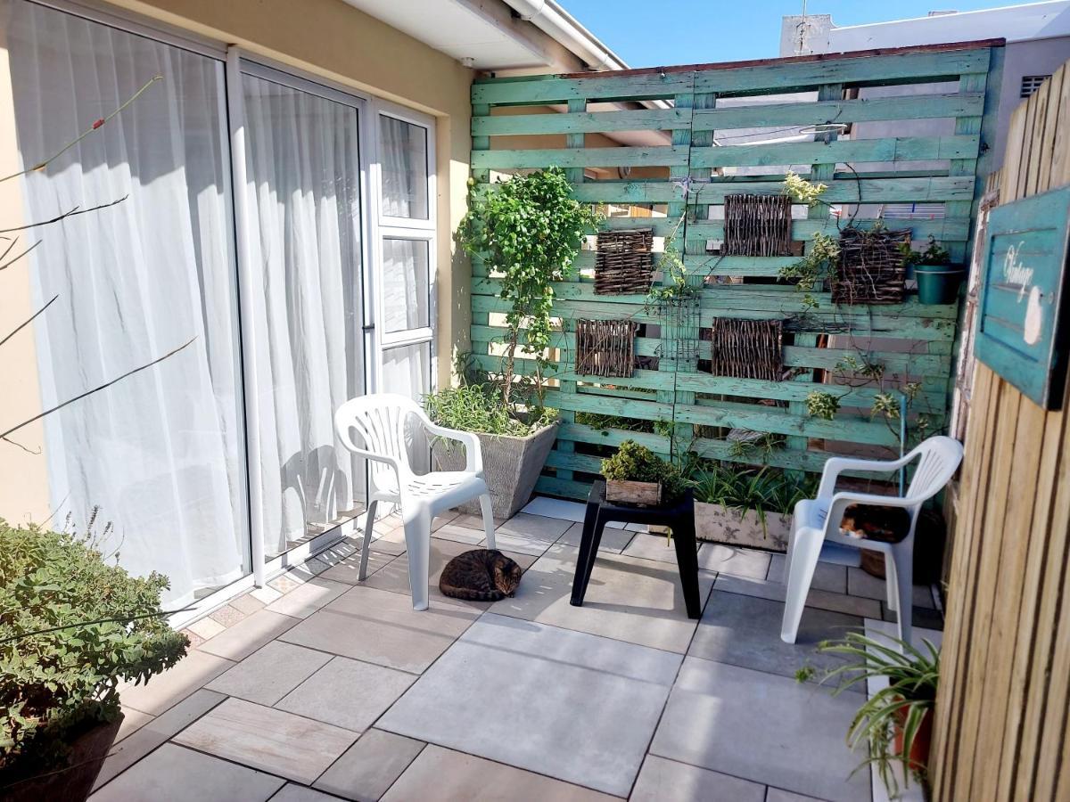 The Coelacanth Guest House And Beach Thyme Self Catering Kiddʼs Beach 外观 照片