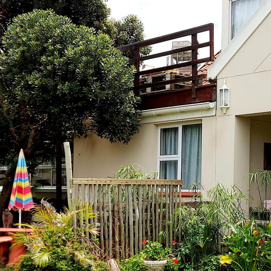 The Coelacanth Guest House And Beach Thyme Self Catering Kiddʼs Beach 外观 照片
