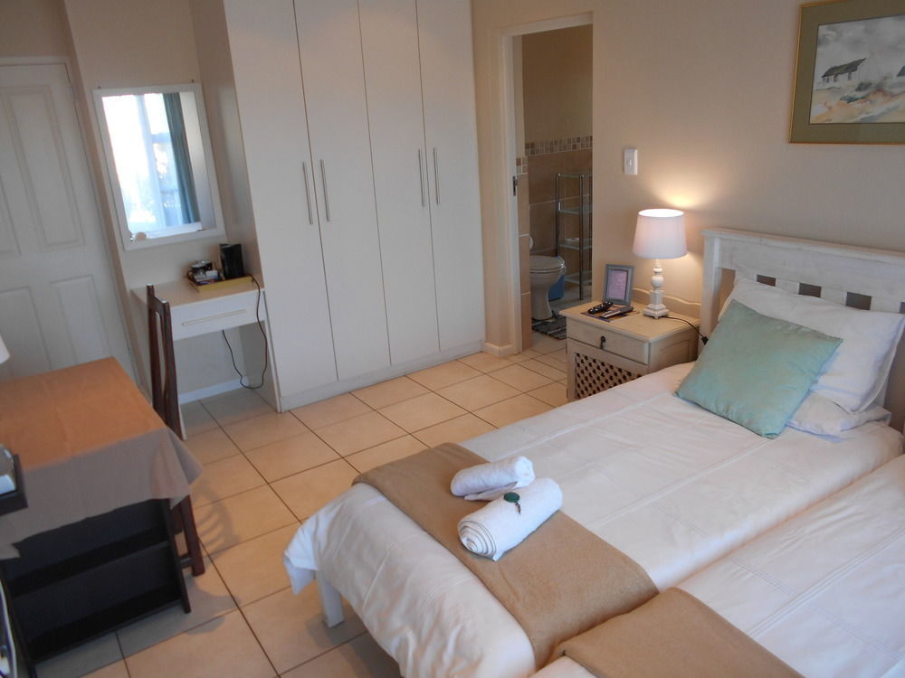 The Coelacanth Guest House And Beach Thyme Self Catering Kiddʼs Beach 外观 照片