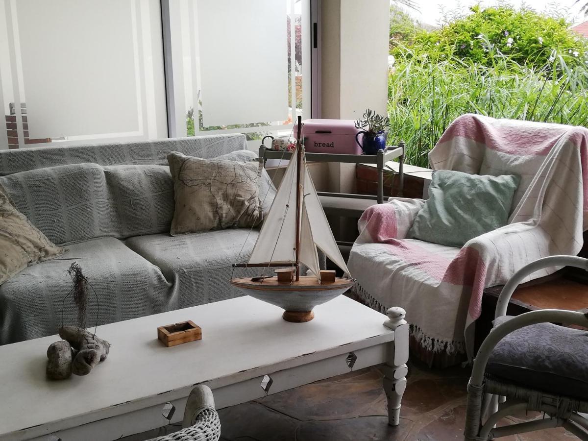 The Coelacanth Guest House And Beach Thyme Self Catering Kiddʼs Beach 外观 照片